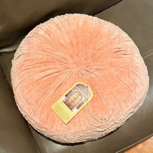 Round Pink Velvet Cushion